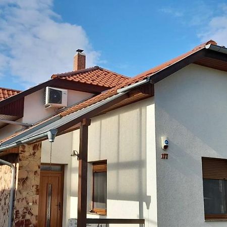 Laszlo Nyaralohaz Balatonfenyves Ngoại thất bức ảnh