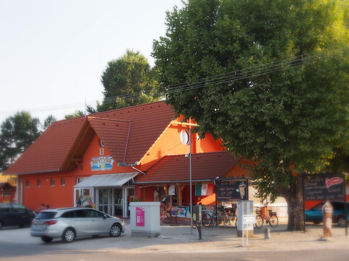 Laszlo Nyaralohaz Balatonfenyves Ngoại thất bức ảnh